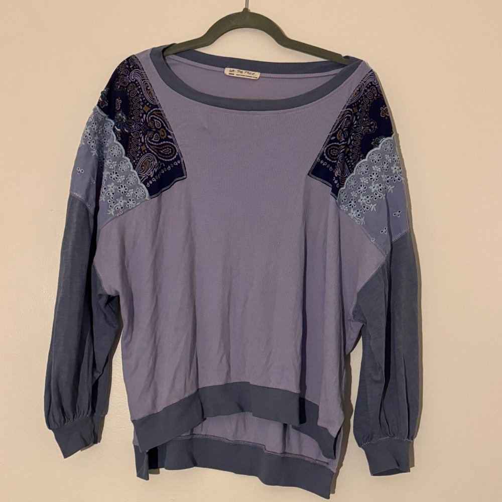 We The Free Lavender and Navy Sweatshirt